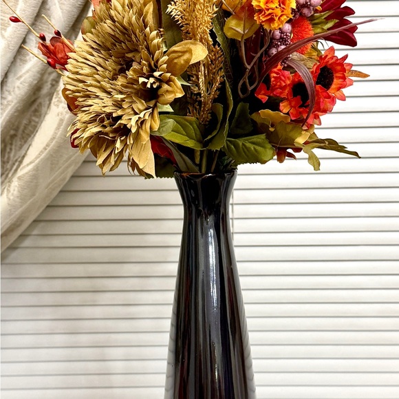 Fall faux flower arrangement - Picture 5 of 6